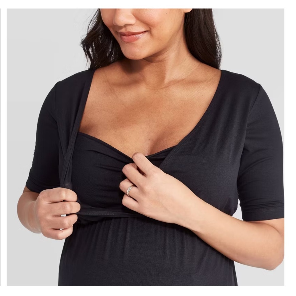 Ingrid & Isabel Black Maternity Top Nursing Feature Elbow Sleeve Black Medium - Picture 3 of 14
